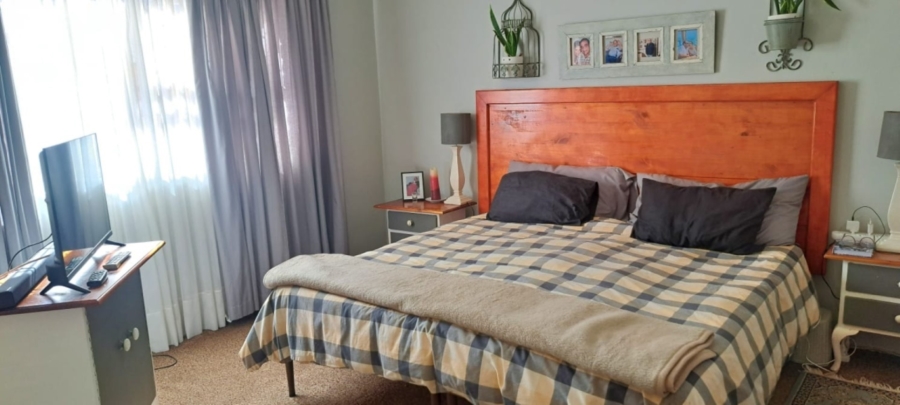 4 Bedroom Property for Sale in Caledon Western Cape